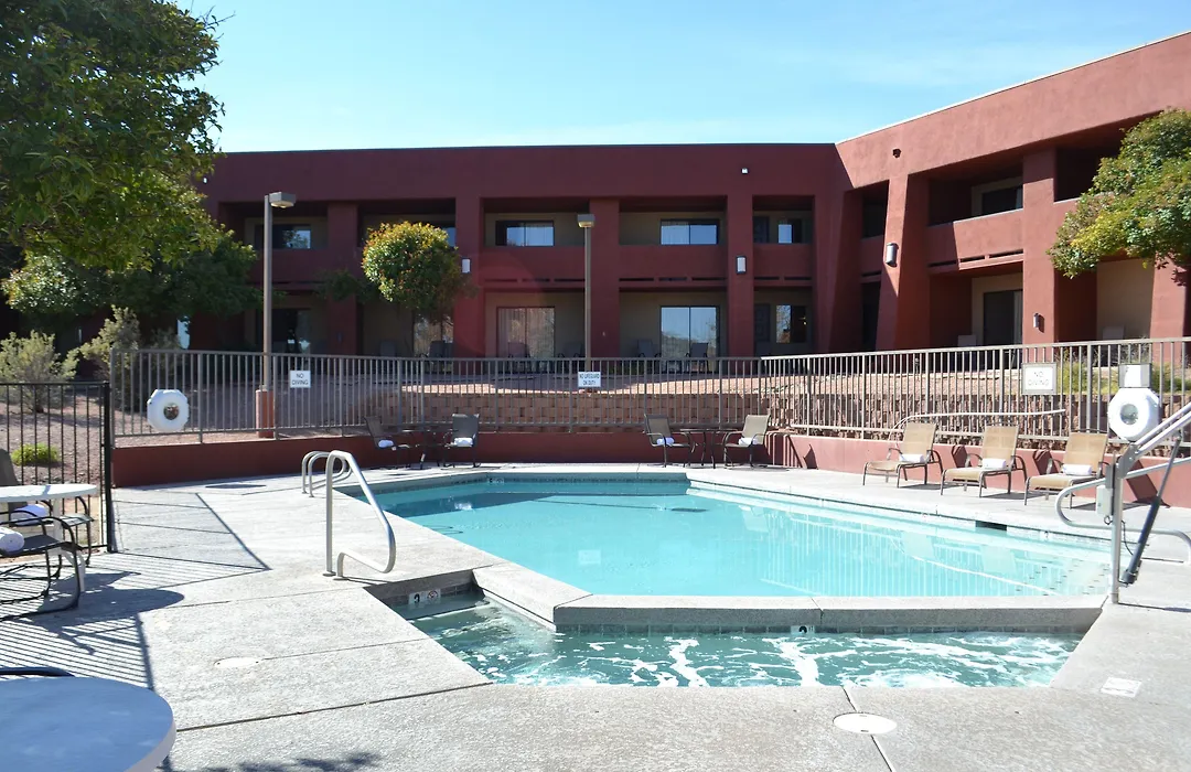 The Lodge At Cliff Castle Casino-1
